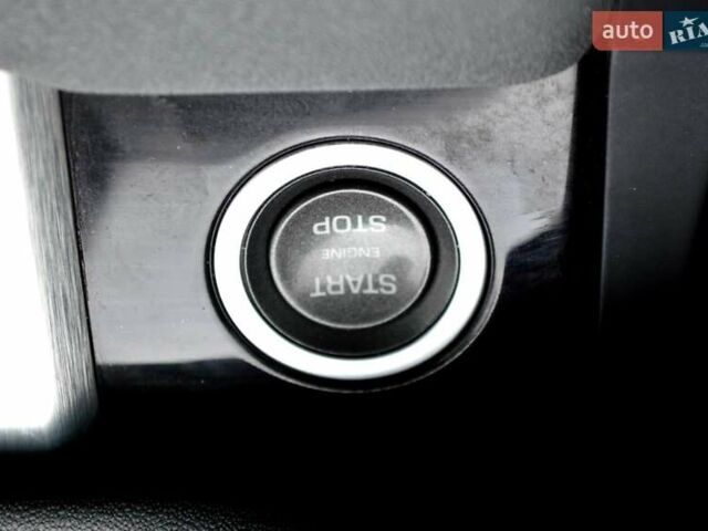 Белый Ленд Ровер Рендж Ровер Эвок, объемом двигателя 2 л и пробегом 175 тыс. км за 14900 $, фото 31 на Automoto.ua