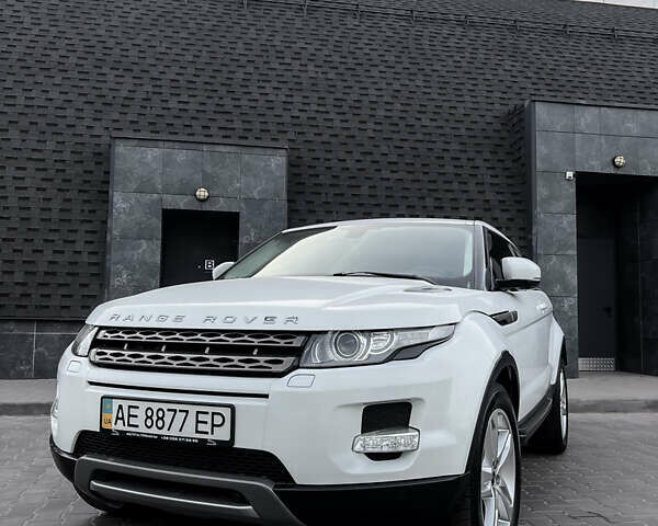 Білий Ленд Ровер Рендж Ровер Евок, об'ємом двигуна 2.18 л та пробігом 190 тис. км за 19200 $, фото 8 на Automoto.ua