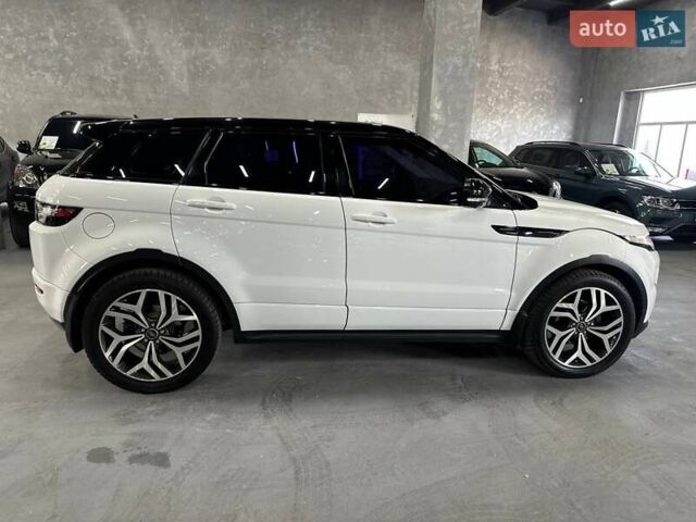 Белый Ленд Ровер Рендж Ровер Эвок, объемом двигателя 2.18 л и пробегом 112 тыс. км за 19999 $, фото 7 на Automoto.ua
