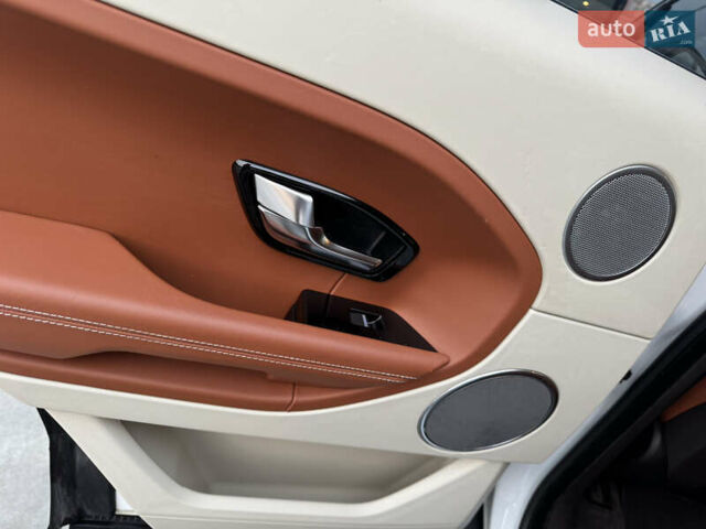 Білий Ленд Ровер Рендж Ровер Евок, об'ємом двигуна 2.2 л та пробігом 108 тис. км за 17800 $, фото 33 на Automoto.ua