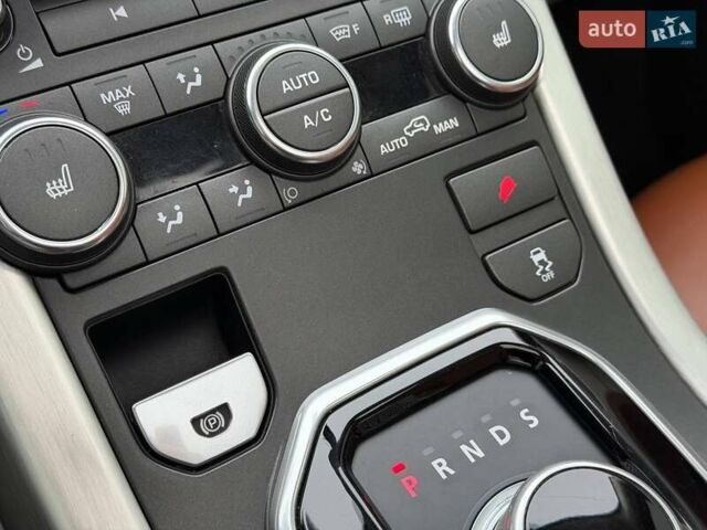 Білий Ленд Ровер Рендж Ровер Евок, об'ємом двигуна 2 л та пробігом 125 тис. км за 14800 $, фото 57 на Automoto.ua