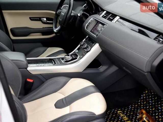 Белый Ленд Ровер Рендж Ровер Эвок, объемом двигателя 2 л и пробегом 175 тыс. км за 14900 $, фото 46 на Automoto.ua