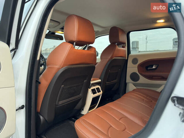 Білий Ленд Ровер Рендж Ровер Евок, об'ємом двигуна 2.2 л та пробігом 108 тис. км за 17800 $, фото 34 на Automoto.ua