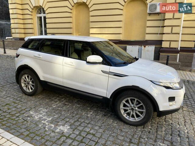 Ленд Ровер Рендж Ровер Эвок 2012 в Киеве на Automoto.ua Белый Ленд Ровер Рендж Ровер Эвок, объемом двигателя 2.18 л и пробегом 215 тыс. км за 19999 $, фото 16 на Automoto.ua