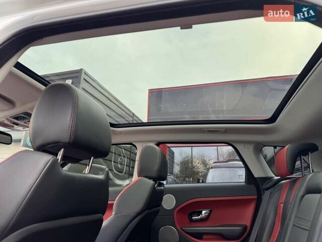 Белый Ленд Ровер Рендж Ровер Эвок, объемом двигателя 2 л и пробегом 63 тыс. км за 18900 $, фото 12 на Automoto.ua