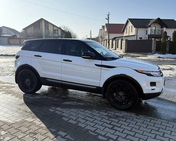 Білий Ленд Ровер Рендж Ровер Евок, об'ємом двигуна 2 л та пробігом 186 тис. км за 16900 $, фото 2 на Automoto.ua