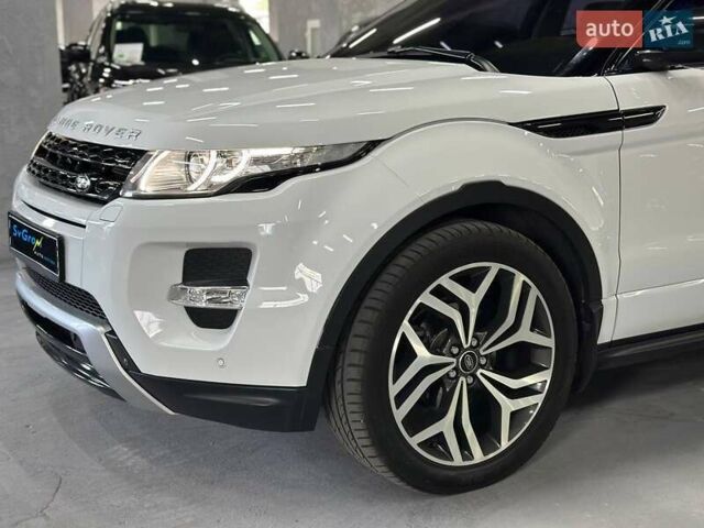 Білий Ленд Ровер Рендж Ровер Евок, об'ємом двигуна 2.18 л та пробігом 112 тис. км за 19999 $, фото 2 на Automoto.ua