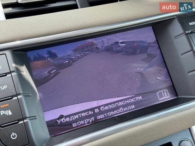 Белый Ленд Ровер Рендж Ровер Эвок, объемом двигателя 2 л и пробегом 186 тыс. км за 8600 $, фото 8 на Automoto.ua