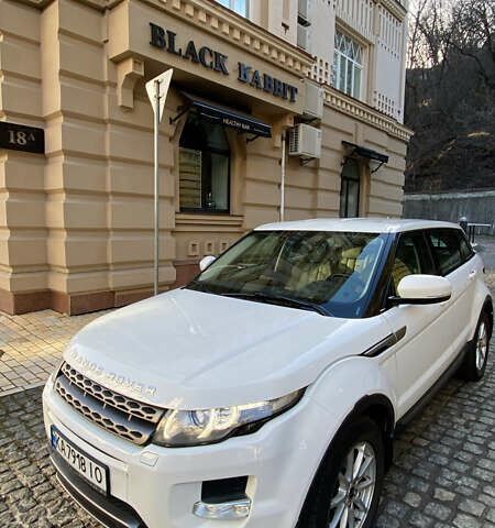Ленд Ровер Рендж Ровер Эвок 2012 в Киеве на Automoto.ua Белый Ленд Ровер Рендж Ровер Эвок, объемом двигателя 2.18 л и пробегом 215 тыс. км за 19999 $, фото 47 на Automoto.ua