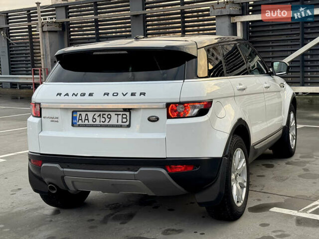Білий Ленд Ровер Рендж Ровер Евок, об'ємом двигуна 2.2 л та пробігом 108 тис. км за 17800 $, фото 9 на Automoto.ua