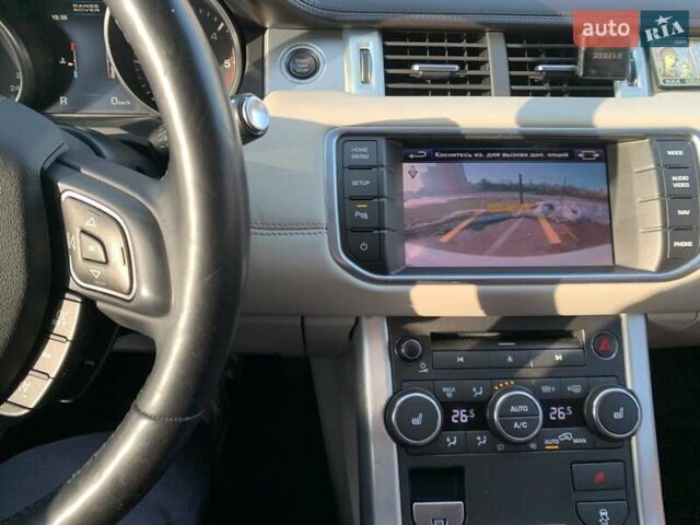 Білий Ленд Ровер Рендж Ровер Евок, об'ємом двигуна 2.18 л та пробігом 130 тис. км за 17999 $, фото 8 на Automoto.ua
