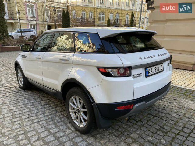 Ленд Ровер Рендж Ровер Эвок 2012 в Киеве на Automoto.ua Белый Ленд Ровер Рендж Ровер Эвок, объемом двигателя 2.18 л и пробегом 215 тыс. км за 19999 $, фото 31 на Automoto.ua