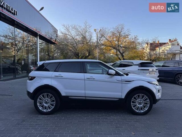 Белый Ленд Ровер Рендж Ровер Эвок, объемом двигателя 2.18 л и пробегом 159 тыс. км за 17900 $, фото 7 на Automoto.ua