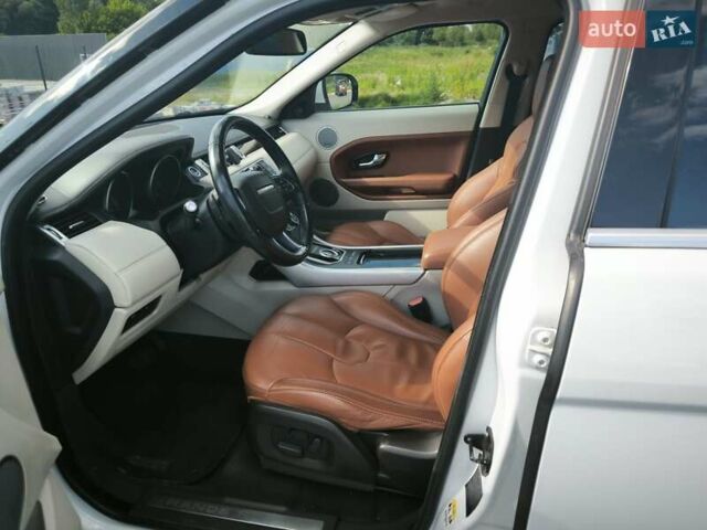 Ленд Ровер Рендж Ровер Евок 2012 у Києві на Automoto.ua Білий Ленд Ровер Рендж Ровер Евок, об'ємом двигуна 2 л та пробігом 155 тис. км за 15750 $, фото 8 на Automoto.ua