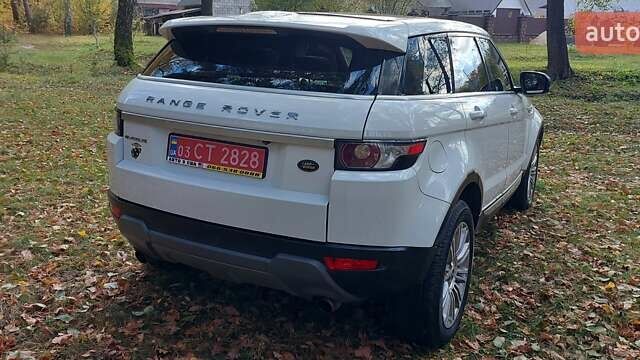 Білий Ленд Ровер Рендж Ровер Евок, об'ємом двигуна 2 л та пробігом 228 тис. км за 13300 $, фото 8 на Automoto.ua