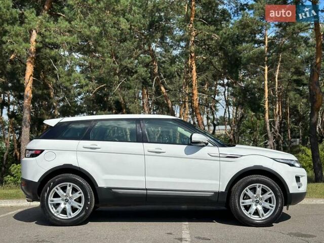 Білий Ленд Ровер Рендж Ровер Евок, об'ємом двигуна 2 л та пробігом 136 тис. км за 17500 $, фото 15 на Automoto.ua