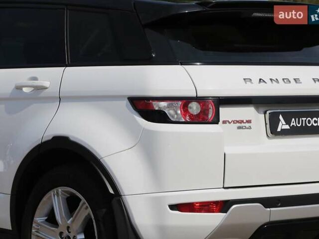 Белый Ленд Ровер Рендж Ровер Эвок, объемом двигателя 2.18 л и пробегом 176 тыс. км за 19500 $, фото 7 на Automoto.ua
