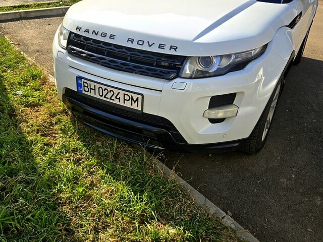 Белый Ленд Ровер Рендж Ровер Эвок, объемом двигателя 2 л и пробегом 175 тыс. км за 18999 $, фото 1 на Automoto.ua