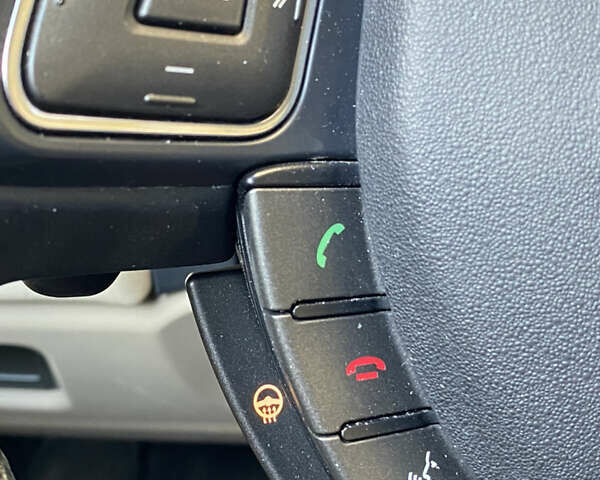 Ленд Ровер Рендж Ровер Эвок 2012 в Киеве на Automoto.ua Белый Ленд Ровер Рендж Ровер Эвок, объемом двигателя 2.18 л и пробегом 215 тыс. км за 19999 $, фото 59 на Automoto.ua