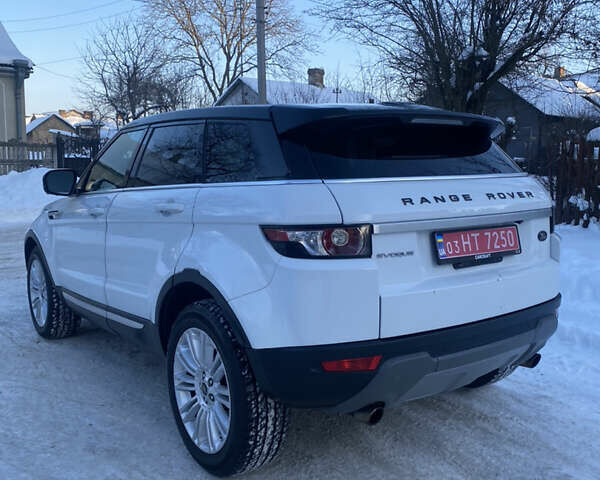 Белый Ленд Ровер Рендж Ровер Эвок, объемом двигателя 2 л и пробегом 180 тыс. км за 11900 $, фото 3 на Automoto.ua