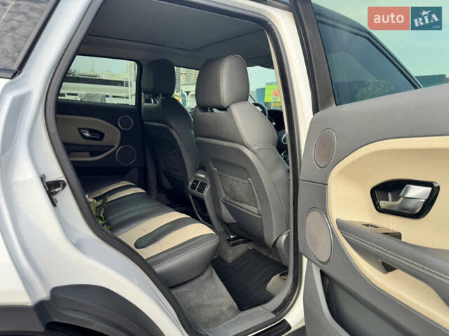 Белый Ленд Ровер Рендж Ровер Эвок, объемом двигателя 2.18 л и пробегом 126 тыс. км за 20800 $, фото 13 на Automoto.ua