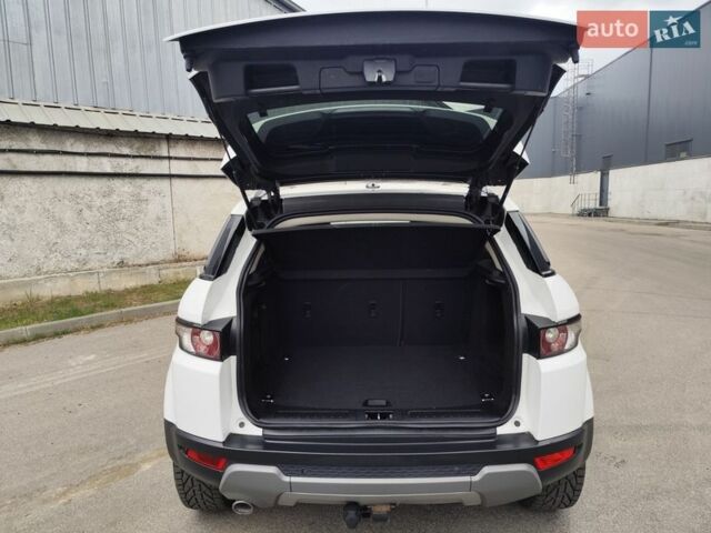 Белый Ленд Ровер Рендж Ровер Эвок, объемом двигателя 2.2 л и пробегом 207 тыс. км за 16500 $, фото 29 на Automoto.ua