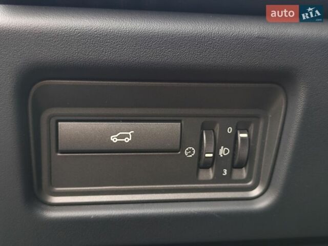 Белый Ленд Ровер Рендж Ровер Эвок, объемом двигателя 2.2 л и пробегом 207 тыс. км за 16500 $, фото 27 на Automoto.ua