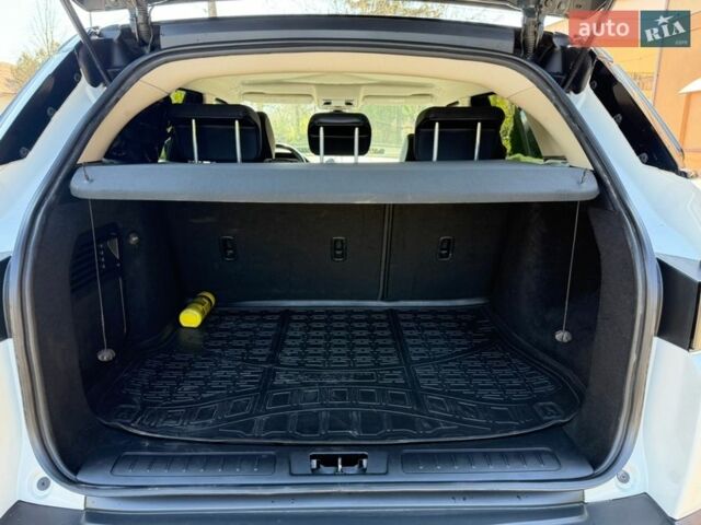 Білий Ленд Ровер Рендж Ровер Евок, об'ємом двигуна 2.18 л та пробігом 187 тис. км за 18200 $, фото 54 на Automoto.ua