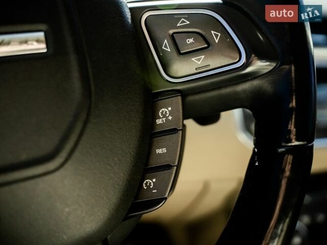 Белый Ленд Ровер Рендж Ровер Эвок, объемом двигателя 2.2 л и пробегом 148 тыс. км за 19000 $, фото 48 на Automoto.ua