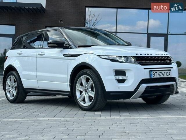 Белый Ленд Ровер Рендж Ровер Эвок, объемом двигателя 2.2 л и пробегом 158 тыс. км за 16500 $, фото 3 на Automoto.ua