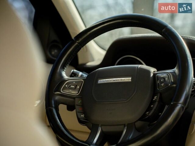 Белый Ленд Ровер Рендж Ровер Эвок, объемом двигателя 2.2 л и пробегом 148 тыс. км за 19000 $, фото 34 на Automoto.ua