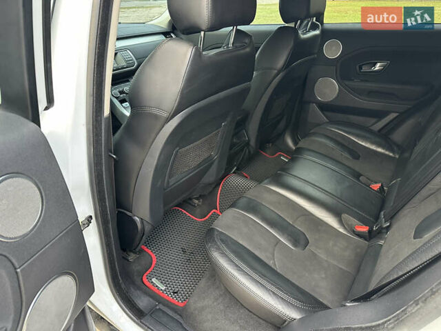 Белый Ленд Ровер Рендж Ровер Эвок, объемом двигателя 2.2 л и пробегом 220 тыс. км за 15600 $, фото 29 на Automoto.ua