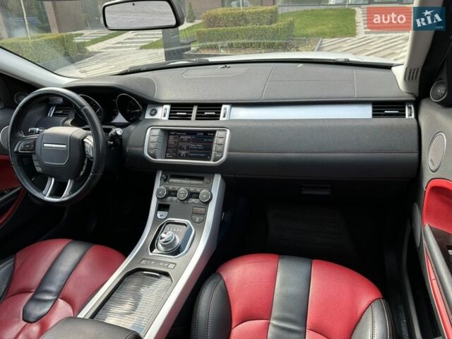 Белый Ленд Ровер Рендж Ровер Эвок, объемом двигателя 2.2 л и пробегом 158 тыс. км за 16500 $, фото 36 на Automoto.ua
