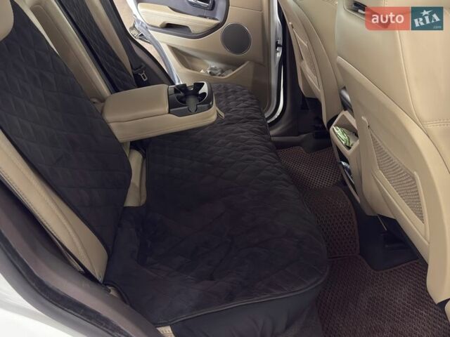 Белый Ленд Ровер Рендж Ровер Эвок, объемом двигателя 2.18 л и пробегом 155 тыс. км за 19399 $, фото 22 на Automoto.ua