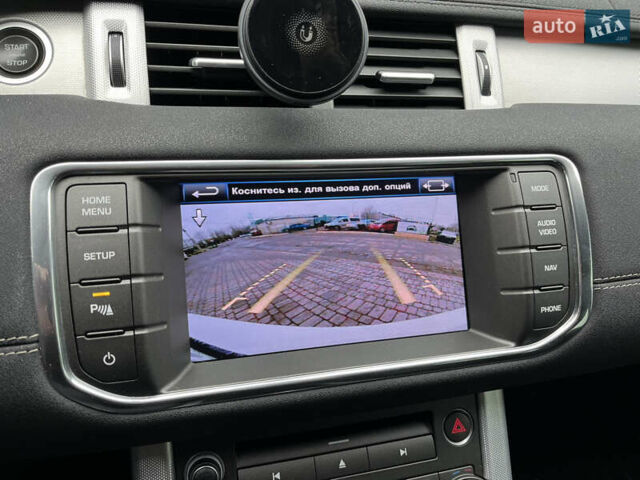 Белый Ленд Ровер Рендж Ровер Эвок, объемом двигателя 2 л и пробегом 105 тыс. км за 18799 $, фото 9 на Automoto.ua