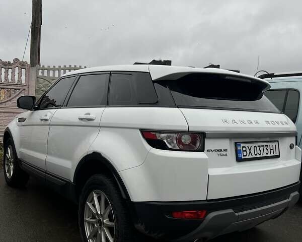 Білий Ленд Ровер Рендж Ровер Евок, об'ємом двигуна 2.18 л та пробігом 256 тис. км за 15500 $, фото 2 на Automoto.ua
