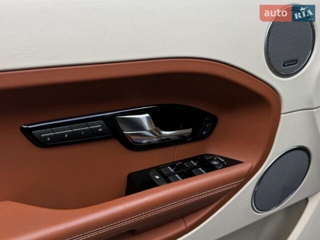 Білий Ленд Ровер Рендж Ровер Евок, об'ємом двигуна 2 л та пробігом 90 тис. км за 18999 $, фото 15 на Automoto.ua