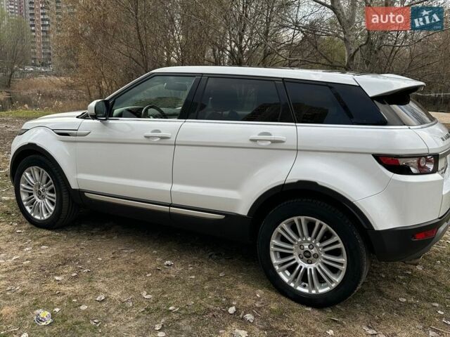 Білий Ленд Ровер Рендж Ровер Евок, об'ємом двигуна 2 л та пробігом 89 тис. км за 19500 $, фото 4 на Automoto.ua