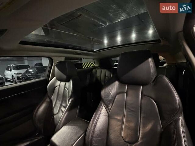 Білий Ленд Ровер Рендж Ровер Евок, об'ємом двигуна 2 л та пробігом 113 тис. км за 16500 $, фото 19 на Automoto.ua