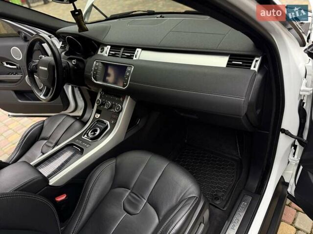 Білий Ленд Ровер Рендж Ровер Евок, об'ємом двигуна 2 л та пробігом 104 тис. км за 17950 $, фото 51 на Automoto.ua