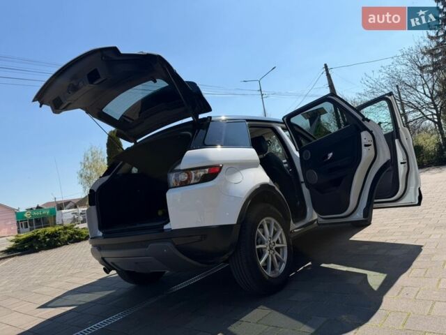 Білий Ленд Ровер Рендж Ровер Евок, об'ємом двигуна 2.18 л та пробігом 187 тис. км за 18200 $, фото 35 на Automoto.ua