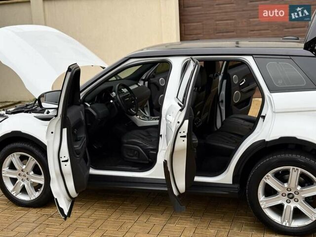 Білий Ленд Ровер Рендж Ровер Евок, об'ємом двигуна 2 л та пробігом 104 тис. км за 16900 $, фото 32 на Automoto.ua