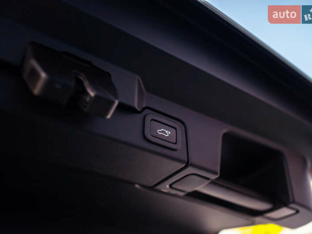 Белый Ленд Ровер Рендж Ровер Эвок, объемом двигателя 2 л и пробегом 73 тыс. км за 17700 $, фото 49 на Automoto.ua