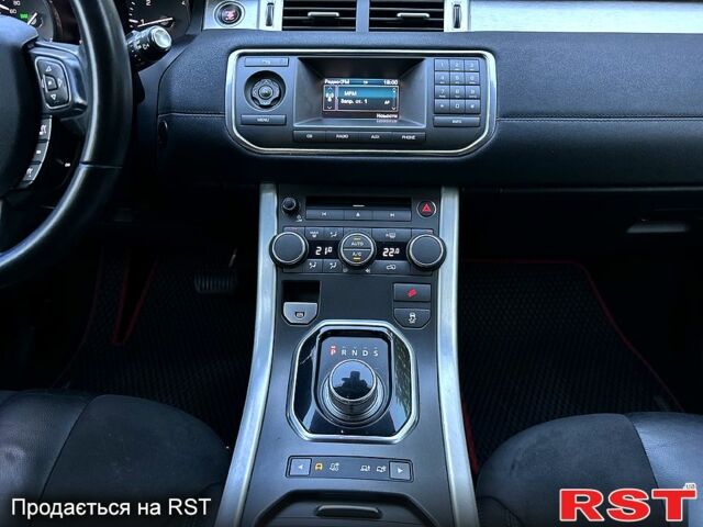 Белый Ленд Ровер Рендж Ровер Эвок, объемом двигателя 2.2 л и пробегом 220 тыс. км за 16800 $, фото 7 на Automoto.ua