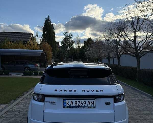 Ленд Ровер Рендж Ровер Эвок 2013 в Киеве на Automoto.ua Белый Ленд Ровер Рендж Ровер Эвок, объемом двигателя 2.18 л и пробегом 150 тыс. км за 23000 $, фото 3 на Automoto.ua