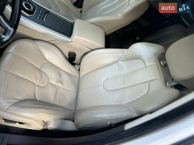 Белый Ленд Ровер Рендж Ровер Эвок, объемом двигателя 2.18 л и пробегом 180 тыс. км за 15500 $, фото 19 на Automoto.ua