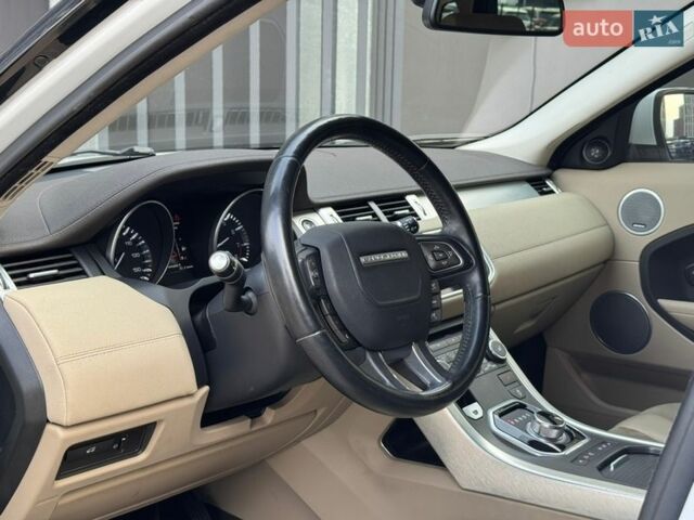 Белый Ленд Ровер Рендж Ровер Эвок, объемом двигателя 2 л и пробегом 241 тыс. км за 13200 $, фото 40 на Automoto.ua