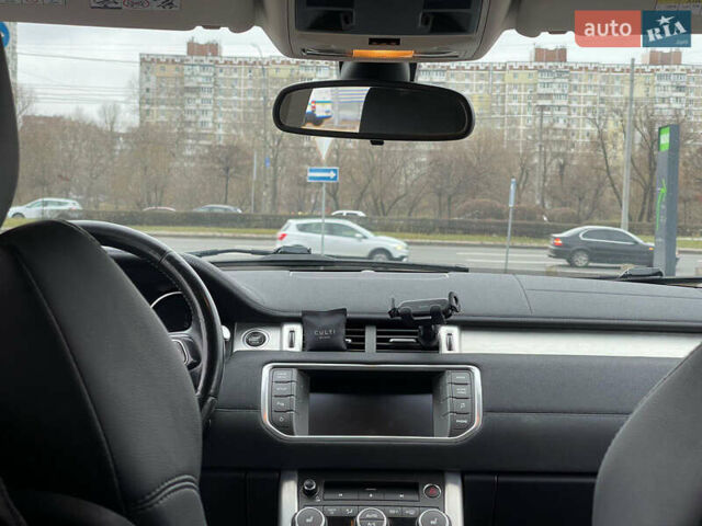 Белый Ленд Ровер Рендж Ровер Эвок, объемом двигателя 2.18 л и пробегом 196 тыс. км за 17950 $, фото 10 на Automoto.ua