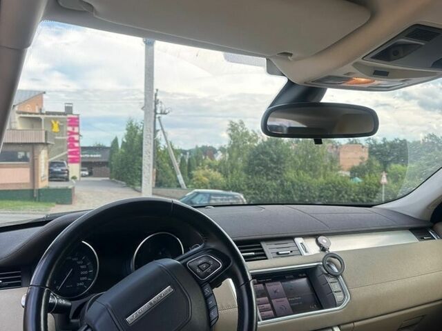 Білий Ленд Ровер Рендж Ровер Евок, об'ємом двигуна 2.2 л та пробігом 280 тис. км за 14700 $, фото 5 на Automoto.ua