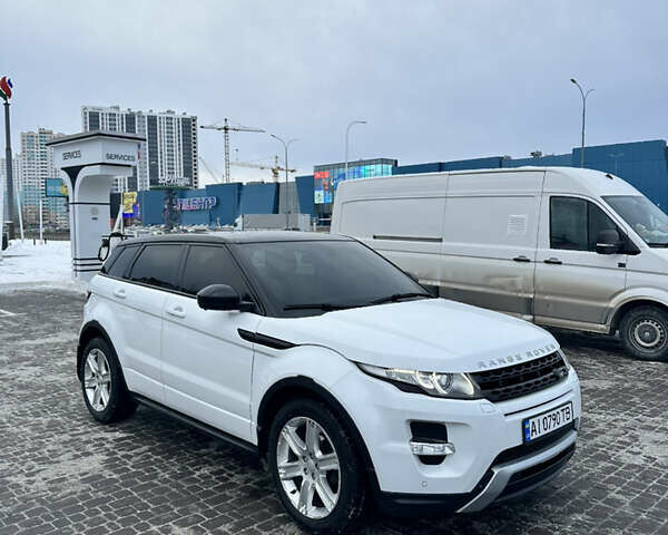 Білий Ленд Ровер Рендж Ровер Евок, об'ємом двигуна 2.18 л та пробігом 130 тис. км за 19999 $, фото 2 на Automoto.ua